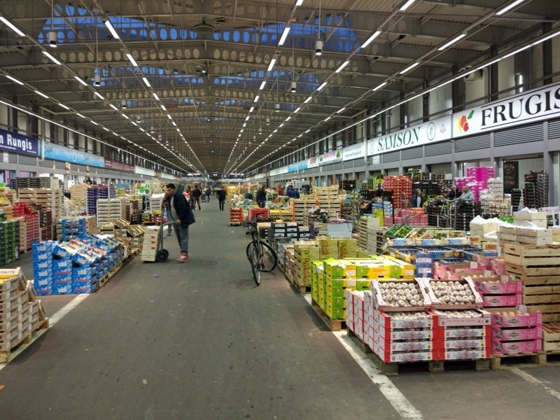 五金批发：从仓库到店铺，全方位展示